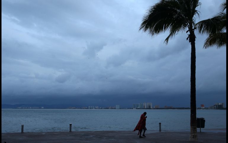 Bonnie todavía podría provocar oleaje fuerte en partes de la costa suroccidental de México. INFORMADOR / ARCHIVO