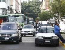 Las arañas inmovilizadoras se colocarían en autos mal estacionados en algunas zonas de Guadalajara. EL INFORMADOR/ARCHIVO