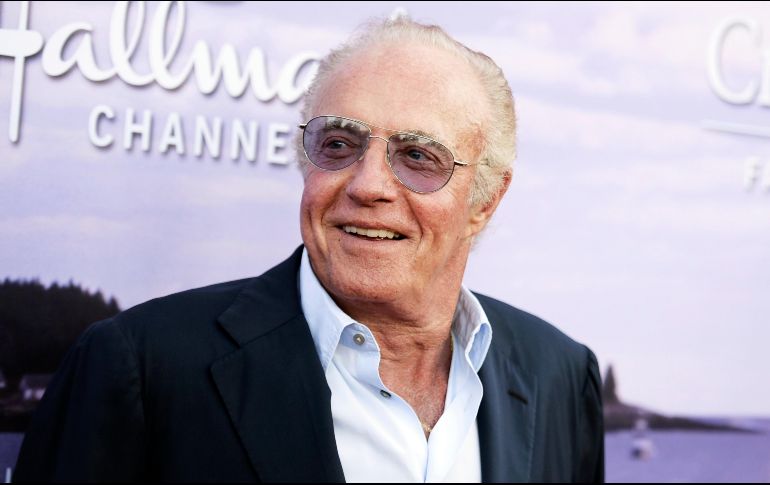 James Caan resaltó en el cine por dar vida a Santino “Sonny” Corleone, el  efusivo hijo mayor de “Vito Corleone”, en “El Padrino”.
