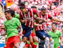 Las Chivas de momento solo cuentan con Ángel Zaldívar, situación que ha provocado que se busque con urgencia a un delantero. IMAGO7
