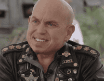 Martin Klebba es conocido por su participación en 