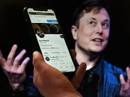 Elon Musk manda una carta a Twitter en la que dice que cancelará el acuerdo de compra. AFP/ARCHIVO