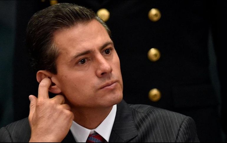 Enrique Peña Nieto usó su cuenta de Twitter para expresar sus condolencias. AFP/P. Pardo