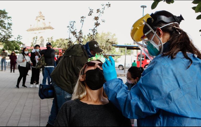 La solicitud de pruebas COVID ha aumentado en 50% desde que se dejó de usar el cubrebocas en Jalisco. EL INFORMADOR/ G. GALLO