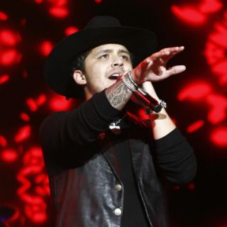Christian Nodal y los otros regalos que ha dado