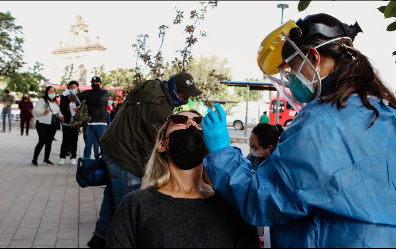 Ayer la Secretaría de Salud Jalisco reportó mil 645 contagios y cuatro muertes por COVID-19. EL INFORMADOR/G. Gallo