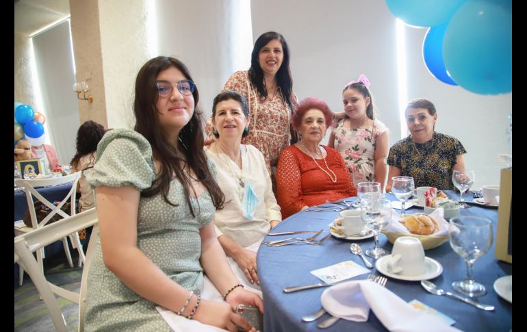 Isabella Macías, Laura García, Verónica Partida, Graciela Ochoa, Fátima Matías y Ana Luisa Villarreal. GENTE BIEN JALISCO/ Antonio Martínez