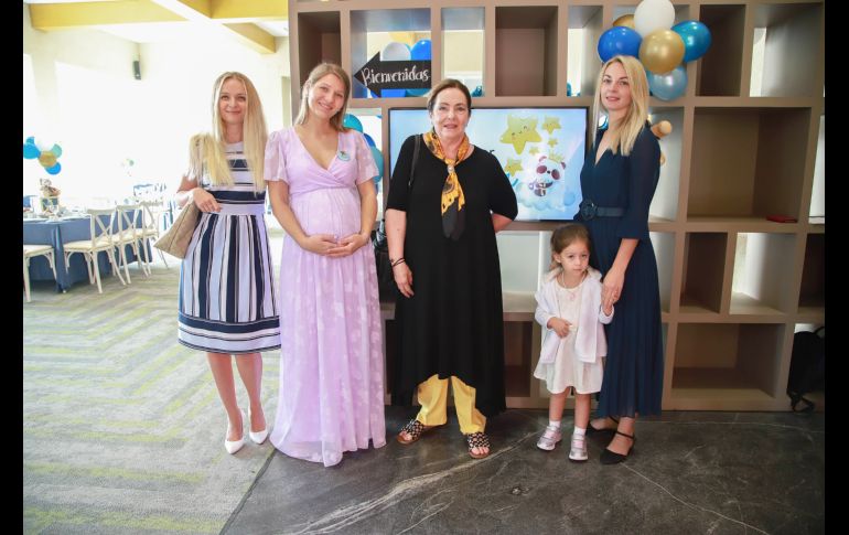 Iana Barysheva, Natasha Bazhaniuk, Patricia Sánchez, Caroline Muñoz y Olga Kuzmynska. GENTE BEIN JALISCO/ Antonio Martínez