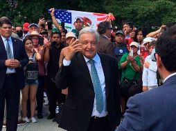 El Presidente López Obrador viajó acompañado de su esposa y varios funcionarios federales. SUN/A. Morales