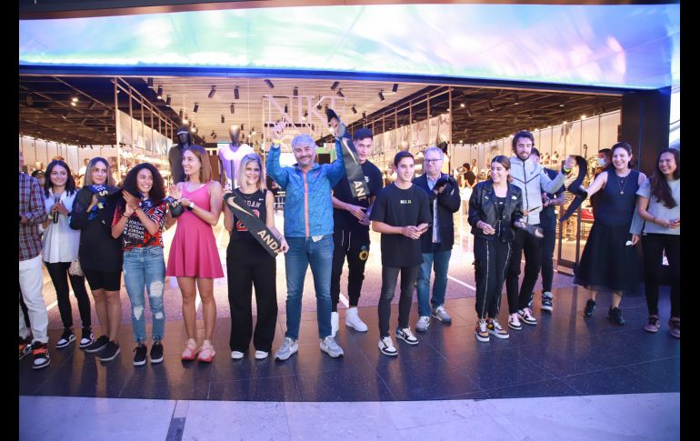 Corte de listón. GENTE BIEN JALISCO/ Tony Martínez