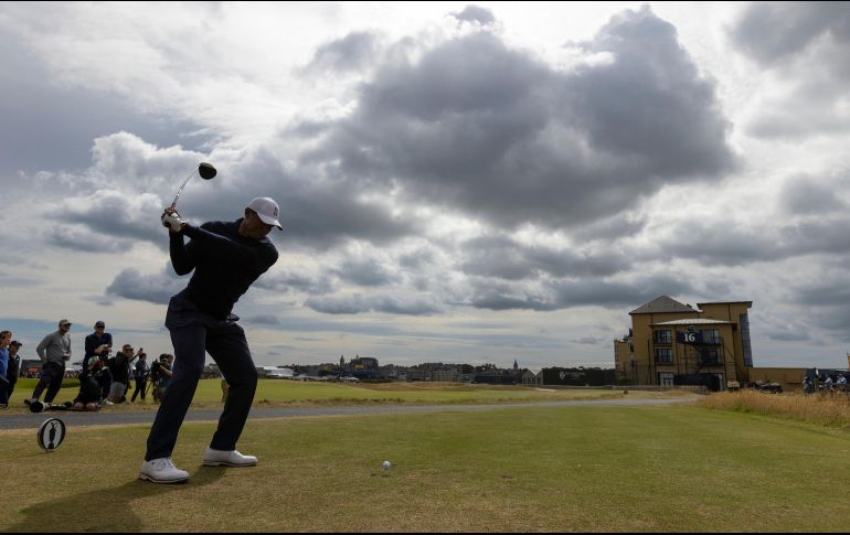 Tiger Woods será uno de los principales atractivos en el mítico campo escocés. EFE/R. Perry