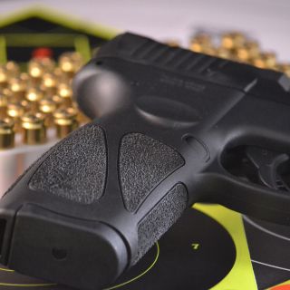 Guanajuato: Policías enseñan a estudiantes de secundaria a usar armas; abren investigación