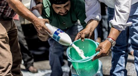 López Obrador afirmó que la leche que se importe de EU servirá para mantener los precios en las lecherías del Gobierno federal. EL INFORMADOR / ARCHIVO