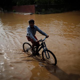 ¡Más agua! Tormenta tropical "Estelle" provocará lluvias intensas en Jalisco