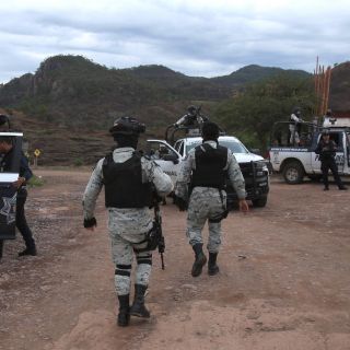 Hallan cuatro cuerpos envueltos en plástico en Guaymas