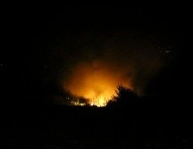 Los servicios de rescate griegos utilizaban el domingo un dron para sobrevolar los restos del avión, debido al peligro de la carga. AP / ARCHIVO