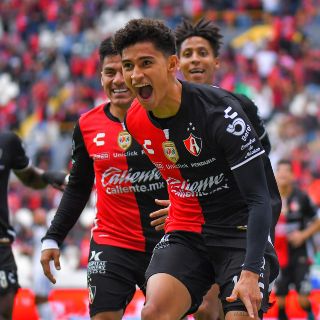 Atlas consigue su primer triunfo ante su gente