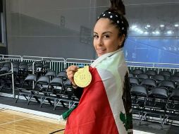 Paola Longoria demostró por qué es la reina del raquetbol al colgarse la presea dorada para México. ESPECIAL