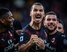 Con esta renovación, Zlatan Ibrahimovic retrasa el momento de retirarse, para después, según algunos medios, convertirse en dirigente en el club 