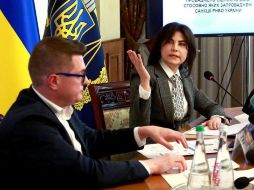 Ivan Bakanov (izq) e Iryna Venediktova no han comentado sobre sus suspensiones. FUTURE PUBLISHING VIA GETTY IMAGES /