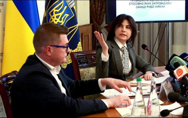 Ivan Bakanov (izq) e Iryna Venediktova no han comentado sobre sus suspensiones. FUTURE PUBLISHING VIA GETTY IMAGES /