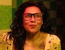 La escritora reveló que “siempre escribo sobre cosas tristes: violencia, desamor o temas deprimentes, pero siempre trato de escribir con cierto humor