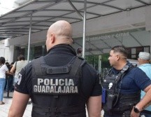 Policía de Guadalajara realiza operativo "anticoyotes" en el Consulado de EU