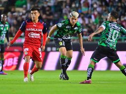 Chivas se medirá a León con la esperanza de lograr su primer triunfo del torneo. IMAGO7