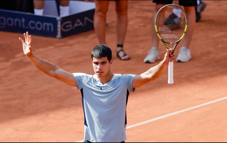 El tenista español de 19 años se recuperó tras caer en el primer set ante Kuhn; su próximo rival será Filip Krajinovic. AP/F. Molter