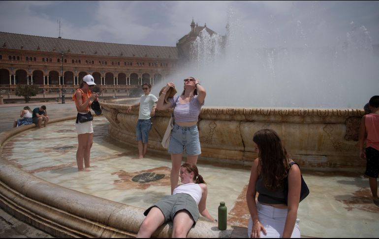 Las cifras de muertes, subraya el Instituto Carlos III, son una estimación estadística y no un registro de muertes oficiales. AFP / ARCHIVO