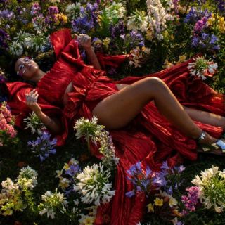 "Tierra", cortometraje de Fana Adjani en colaboración con Bomba Estéreo, participa en edición 25 del GIFF