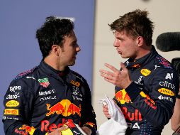 Sergio Pérez y Max Verstappen han descartado que exista una rivalidad entre ambos. AP/ARCHIVO