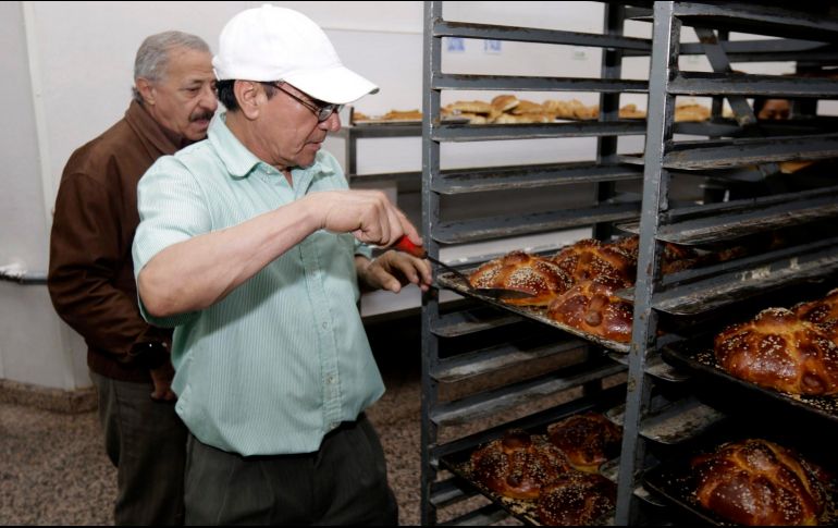 El presidente de la Cámara Nacional de la Industria Panificadora (Canainpa), Luis Miguel Martínez, comentó que cada empresa deberá ajustar sus precios ante el encarecimiento de prácticamente todos los insumos necesarios para la elaboración del pan. INFORMADOR/ ARCHIVO
