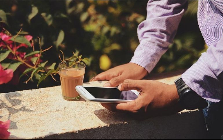 La red presta un servicio promedio de 10 gigabytes constantes y se atienden dos millones de sesiones de Internet al día. ESPECIAL/Foto de Rohit Tandon en Unsplash