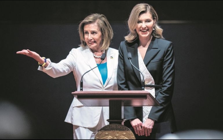 Nancy Pelosi acompañó a Olena Zelenska, en la Cámara de Representantes de Estados Unidos. EFE