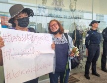 Las manifestantes afirman que no se moverán hasta que platiquen con el comisario Jorge Arizpe García. EL INFORMADOR / G. Gallo