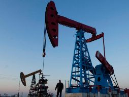 El miércoles, la Agencia estadounidense de Información sobre Energía anunció un alza inesperada de las reservas comerciales de gasolina. EFE/ARCHIVO
