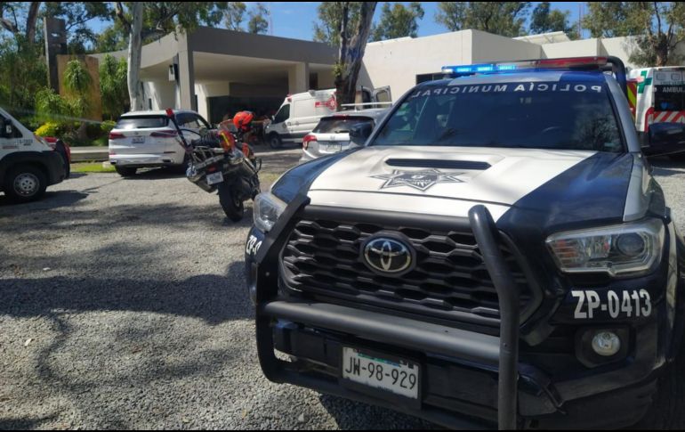 El accidente fue reportado alrededor de las 11:00 horas de este jueves en la avenida Inglaterra. ESPECIAL/Bomberos de Zapopan