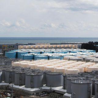 Japón aprueba verter agua contaminada de Fukushima al océano