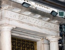 La red social de Snapchat (-39.08% a 9.96 dólares al cierre), derrapó, tras anunciar una pérdida que triplicó lo esperado por el mercado el jueves, además de lanzar advertencias sobre la publicidad. AP/ ARCHIVO