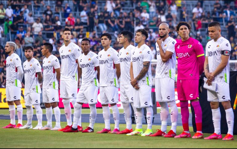 Fueron dos uniformes los que presentó la Liga MX, uno para el duelo de habilidades y otro para el partido. IMAGO7