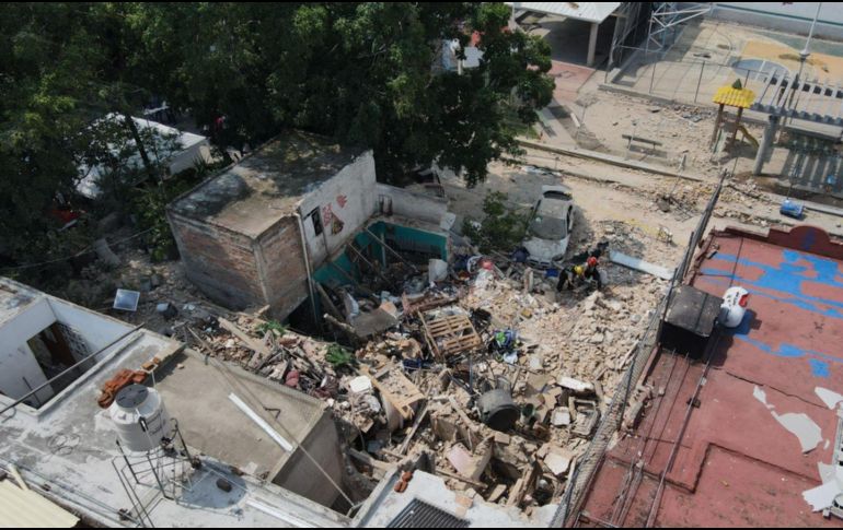 La explosión ocurrió en la calle Dionisio Rodríguez al cruce con Antonio Enrique, en la Colonia San Andrés. EL INFORMADOR/ ARTURO NAVARRO