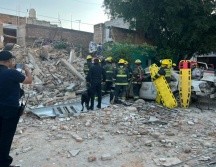En una de las casas, un hombre de 60 años murió. Era don Chava, vecino a quien le cayó la pared mientras estaba durmiendo. ESPECIAL
