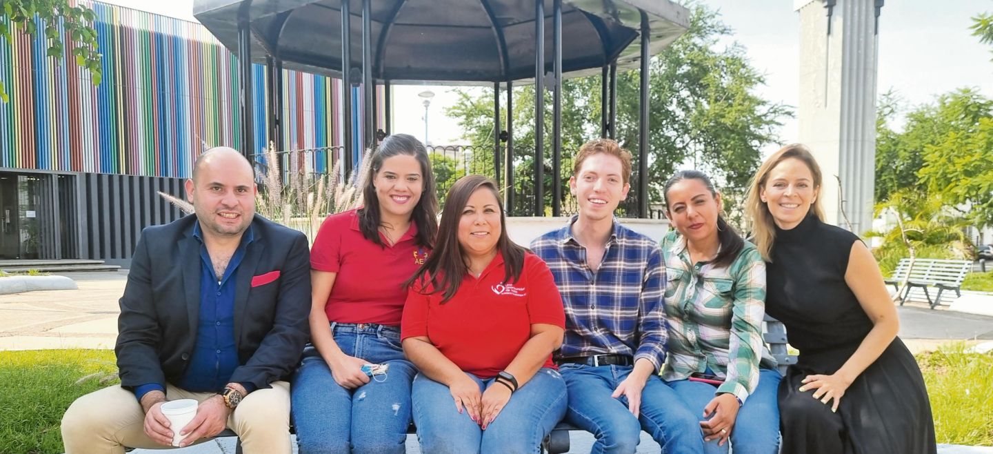 De izquierda a derecha: Alejandro Osuna, Marcela García de Alba, Rocío Tavares, Arturo Meléndez, Mariela Álvarez y Paloma Valencia. EL INFORMADOR/ G. Gallo