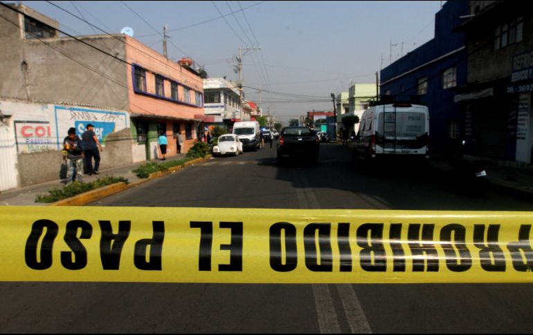 Alan huyó, pero policías que acudieron al llamado de emergencia lo detuvieron en avenida 5 de Mayo y Centenario. NTX / ARCHIVO