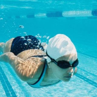 Por qué la natación es tan buena para cuidar el cerebro