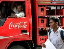 Los costos de la gaseosa más consumida en México han incrementado sus costos, pero también su demanda. AP/ ARCHIVO