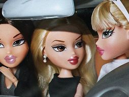 La marca de muñecas Bratz recreó la famosa fotografía de los tres íconos del Y2K. INSTAGRAM @BRATZ