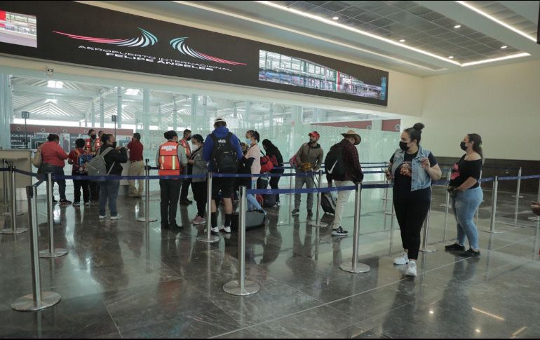 Según los datos estipulados por la Agencia Federal de Aviación Civil (AFAC), las ciudades de Cancún y Tijuana hasta el momento son de las rutas más activas en el aeropuerto, aunque sólo Tijuana pudo crecer en el número de pasajeros con un aumento del 10% respecto al mes de mayo. INFORMADOR/ ARCHIVO