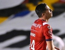 Santiago Ormeño cometió errores que le costaron el triunfo a Chivas. IMAGO7